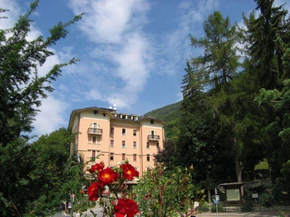 Limone Palace Aparthotel 리모네피에몬테 외부 사진